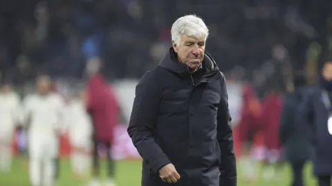 [NBA]惠特摩尔单挑双敌 比赛僵持比分紧咬